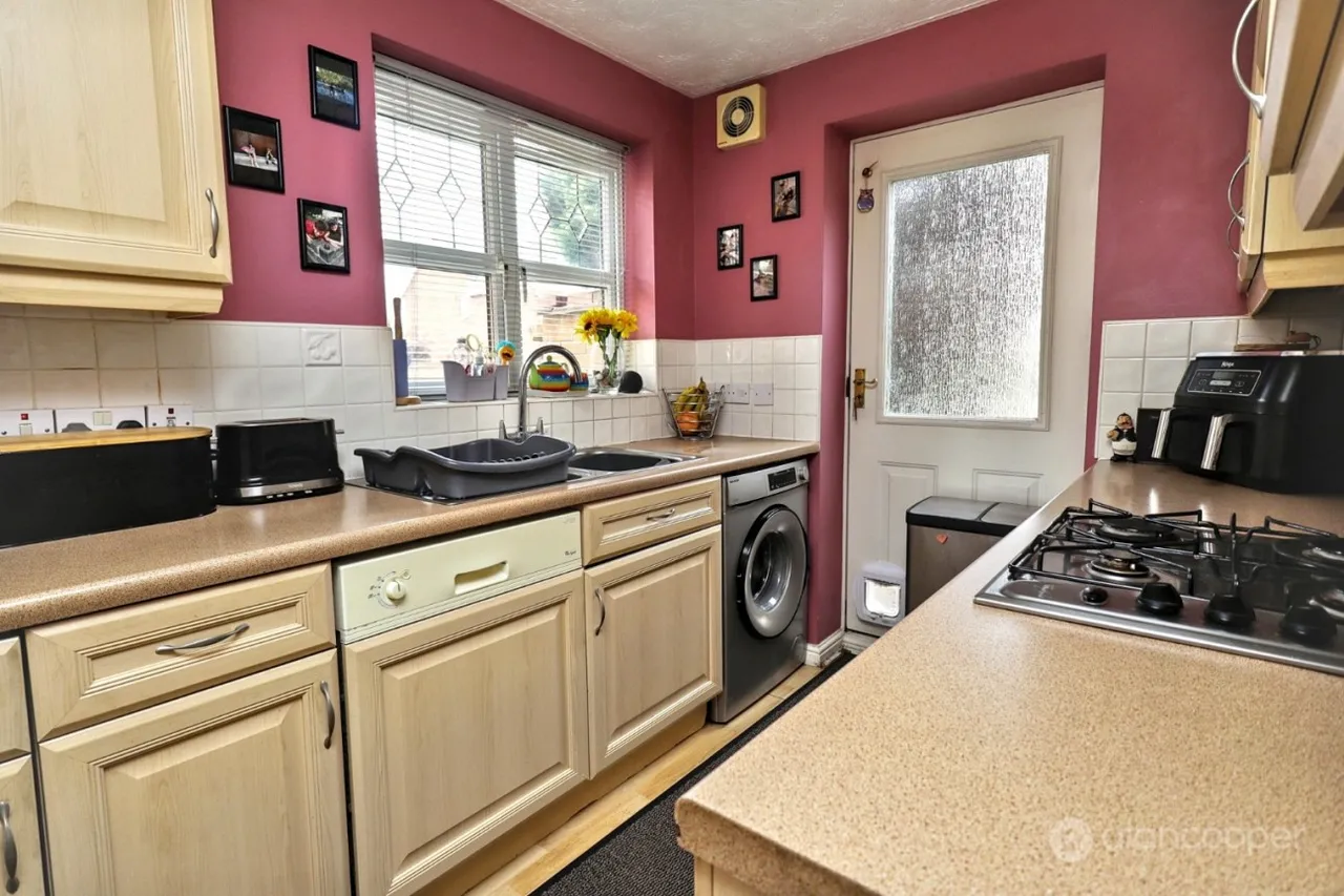Upton Drive, MaplePark, CV11, photo 10