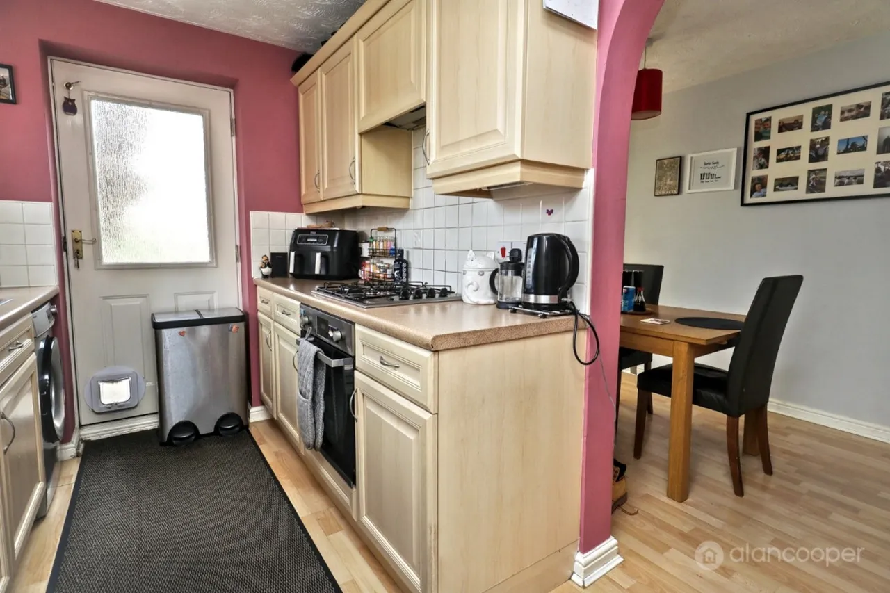 Upton Drive, MaplePark, CV11, photo 9