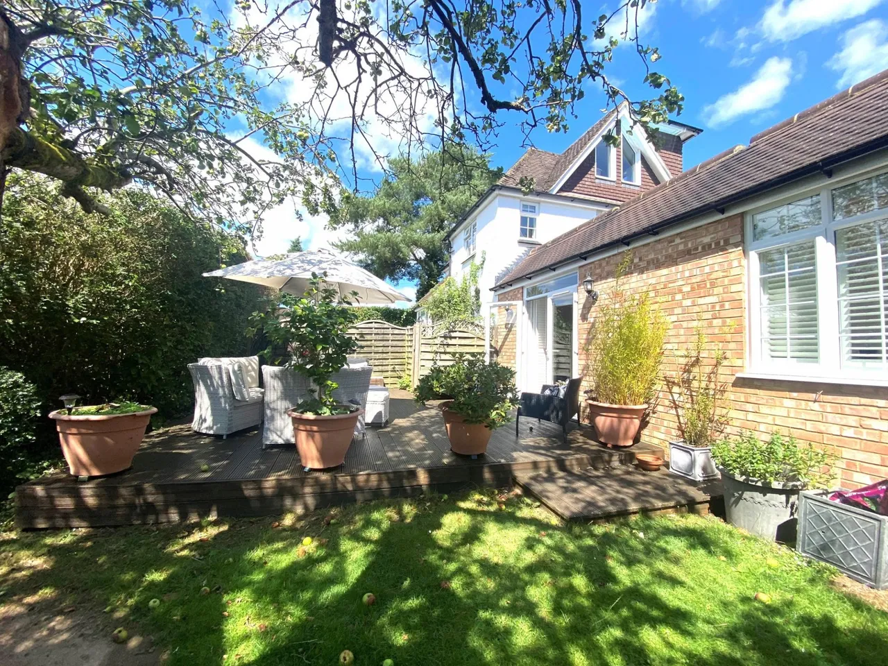 4 bed house to rent, Hearnes Meadow, Seer Green, HP9
