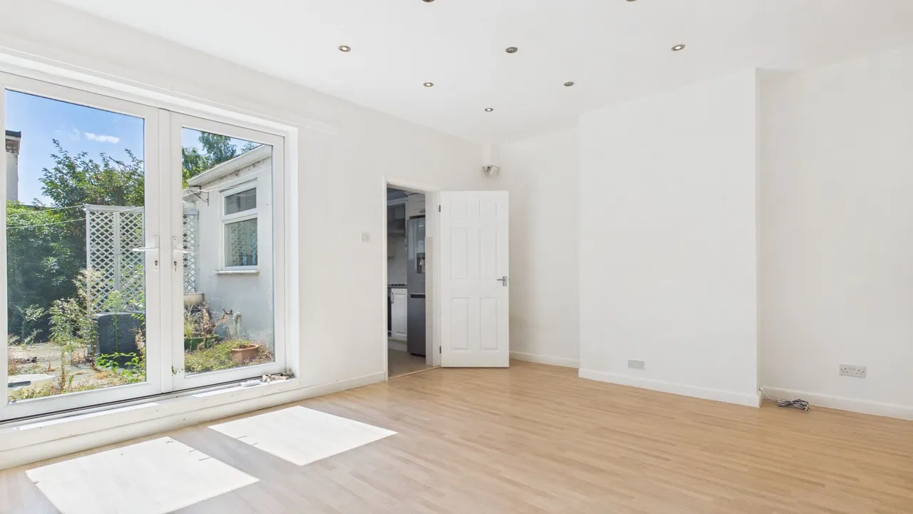 Oundle Road, Peterborough, PE2, photo 4