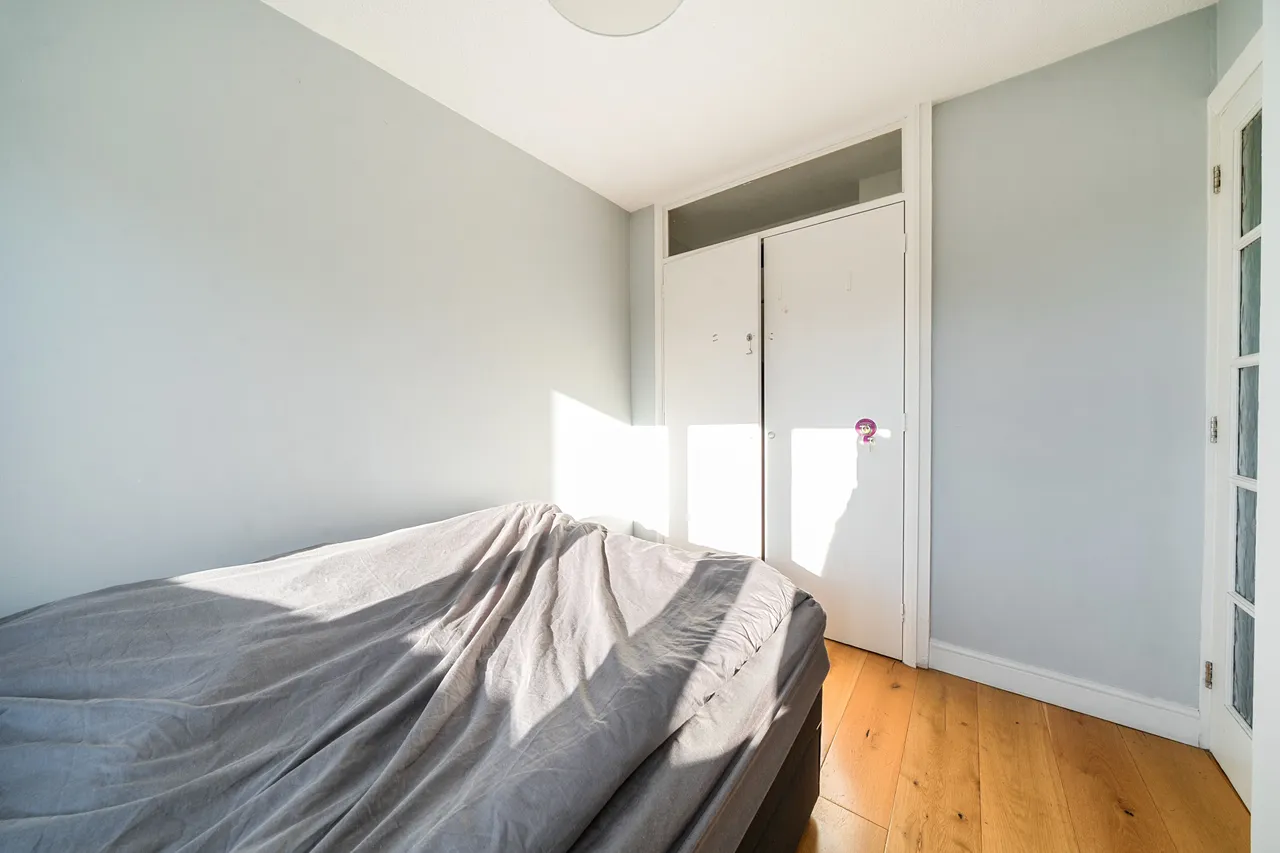 70 Azalea Court, Azalea Close, London, photo 9