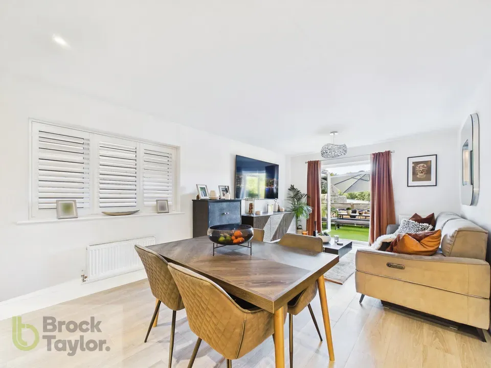 Woodside, Franklands Village, RH16, photo 9