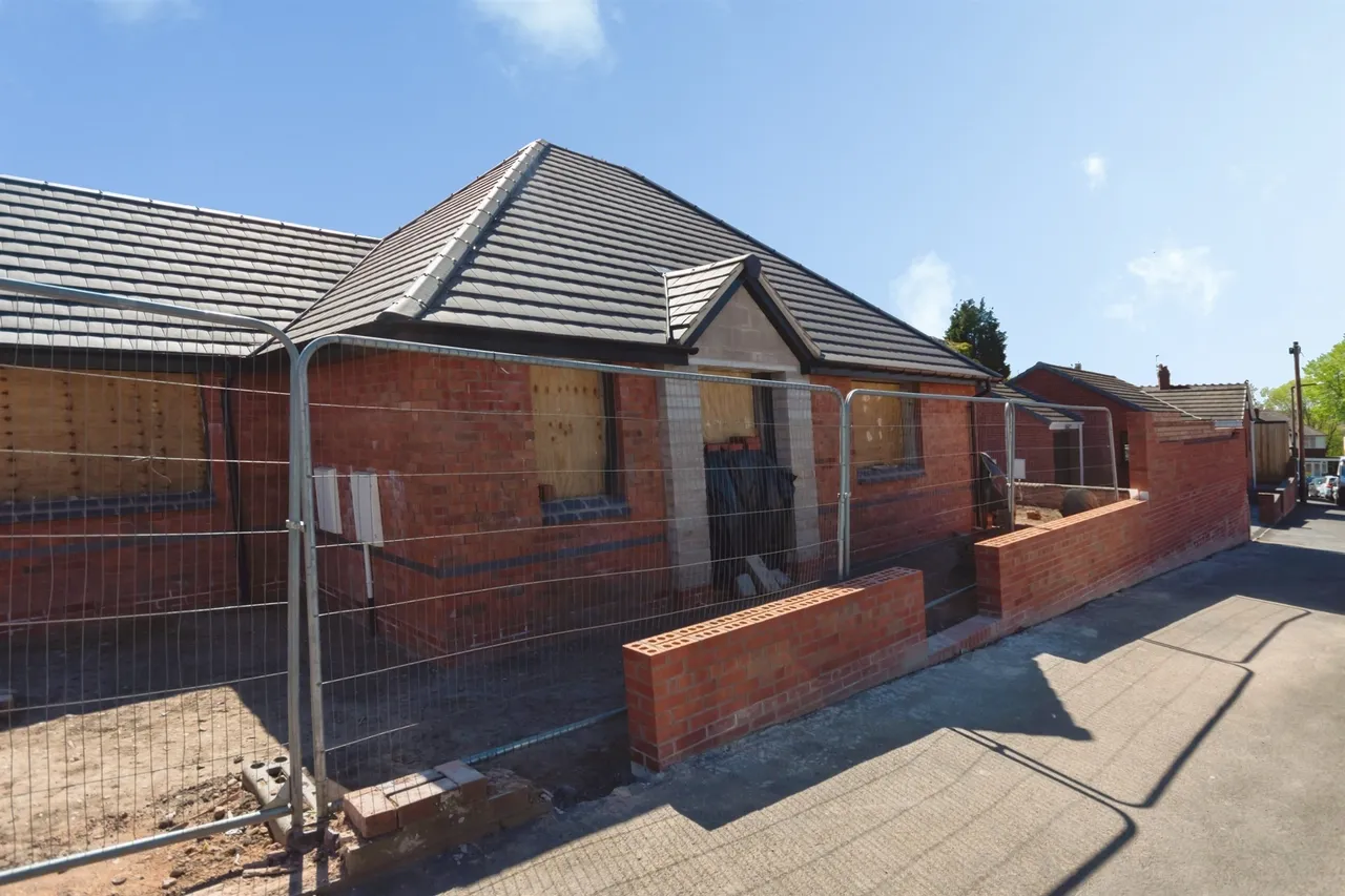Knottsall Lane, Oldbury, photo 4
