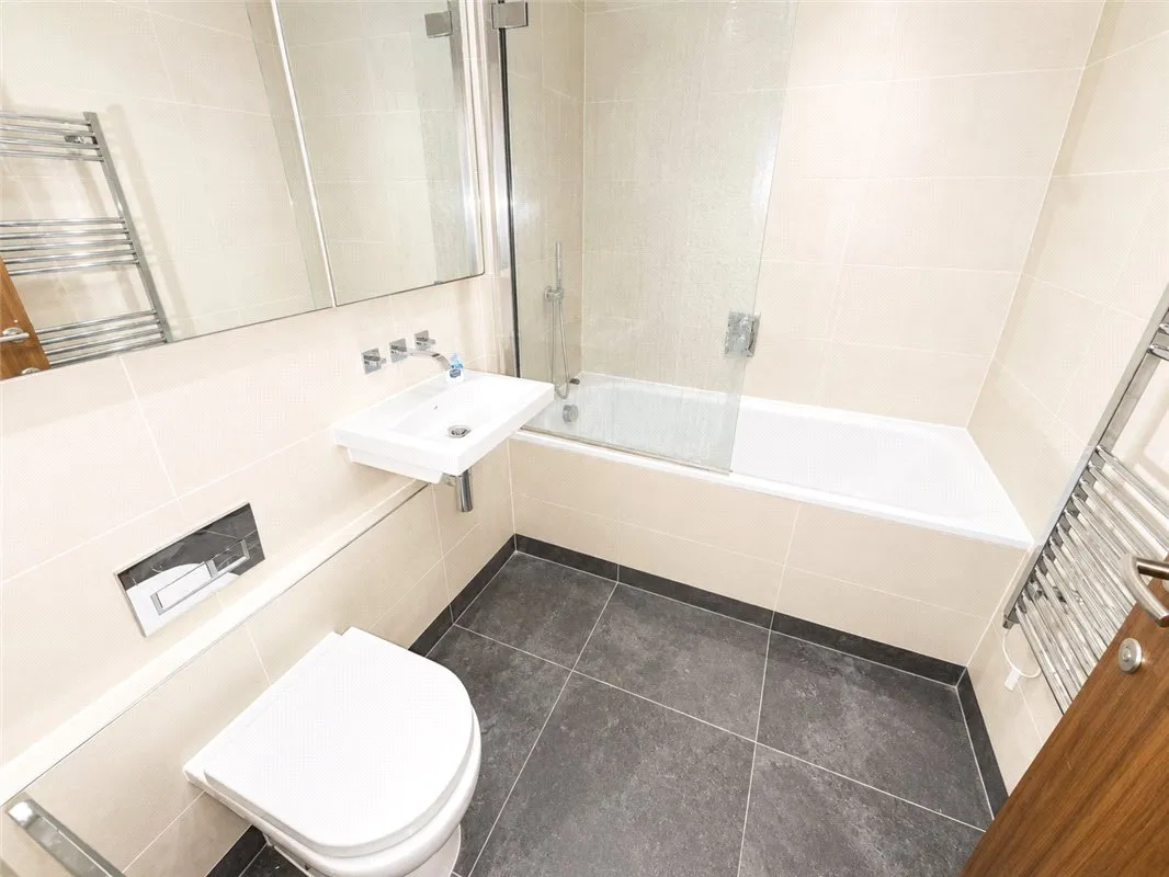 Knoll Rise, Orpington, BR6, photo 6