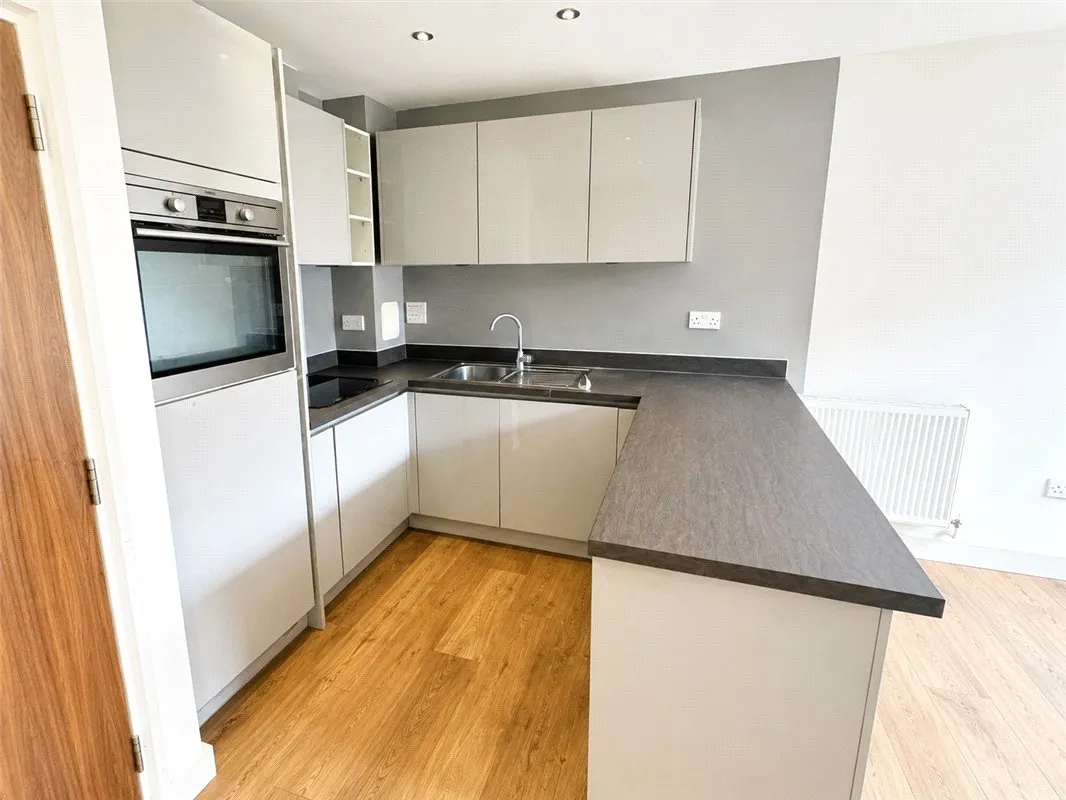 Knoll Rise, Orpington, BR6, photo 8