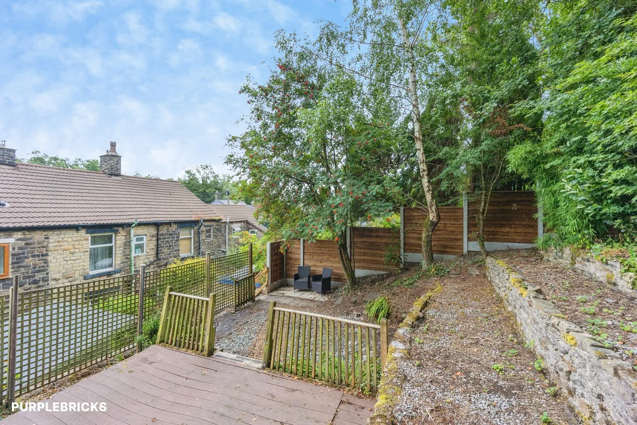 High Street West, Glossop, SK13, photo 31