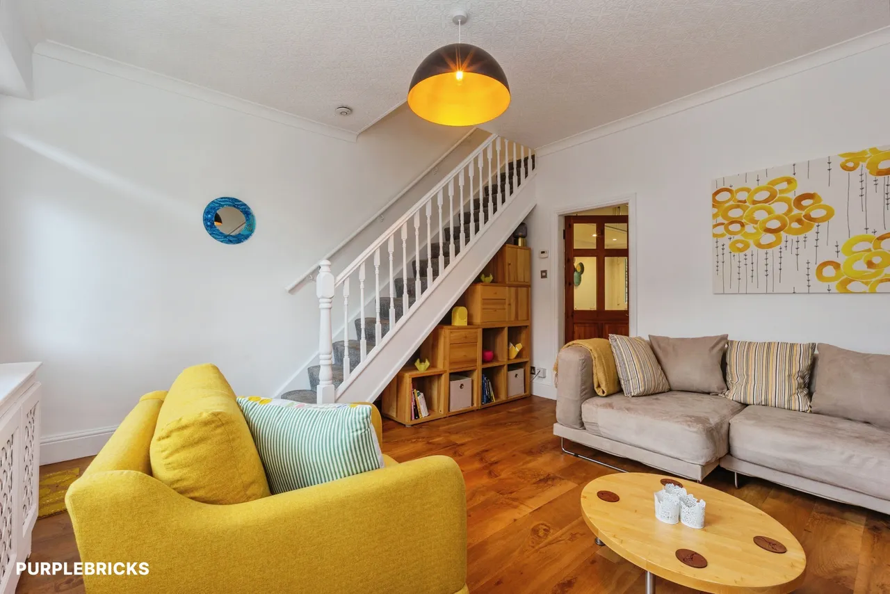 High Street West, Glossop, SK13, photo 5