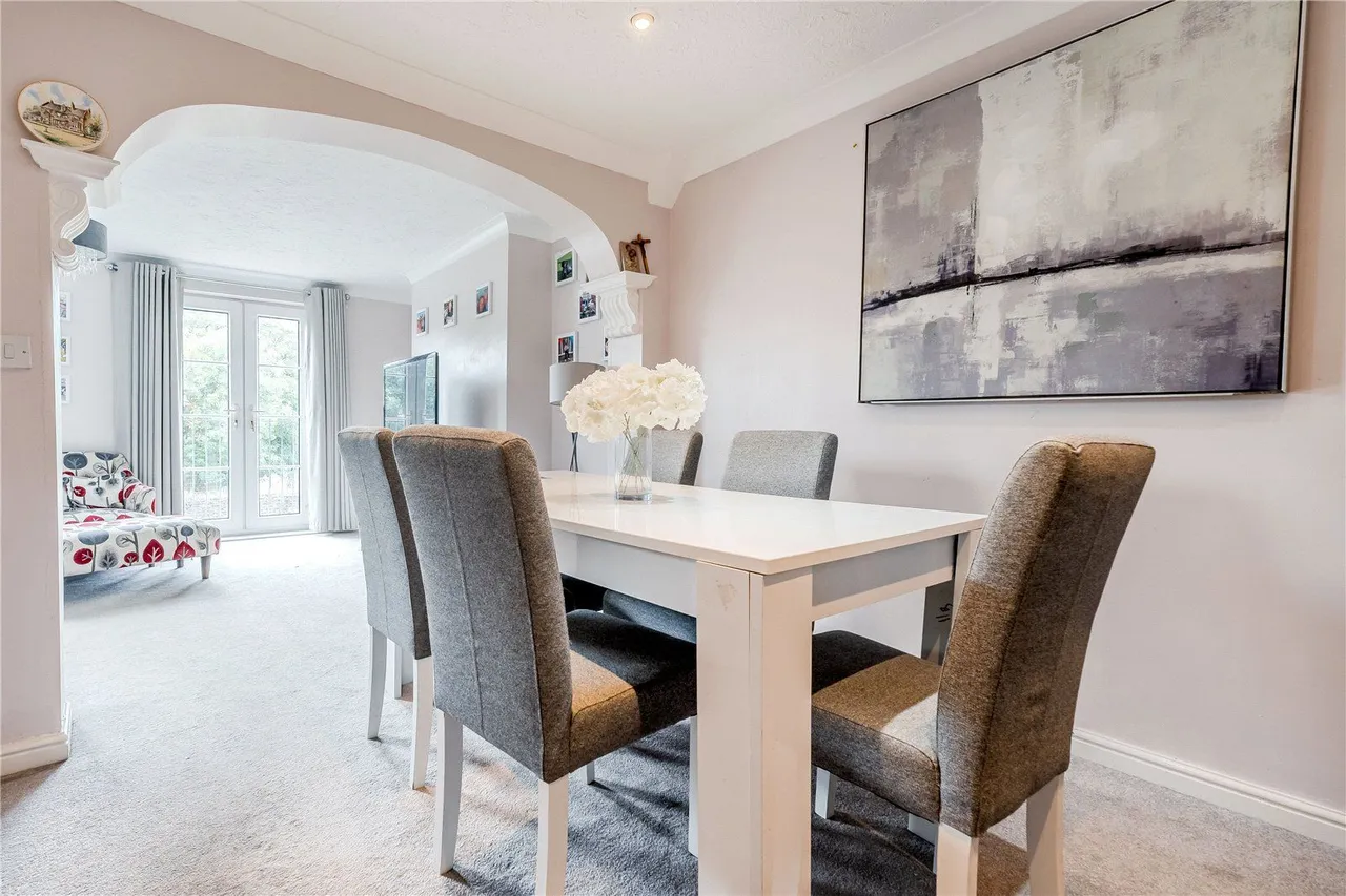 Redwald Drive, Guiseley, LS20, photo 6