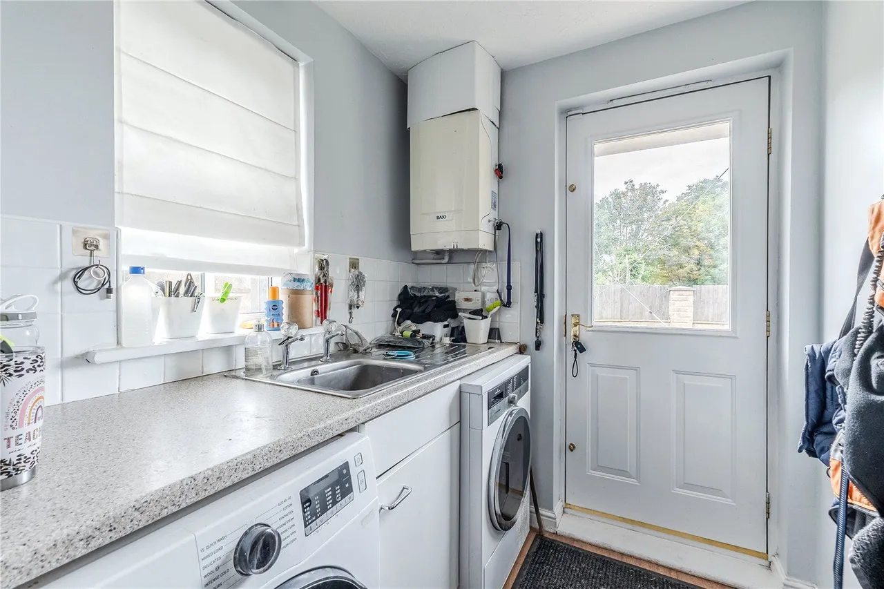 Redwald Drive, Guiseley, LS20, photo 11