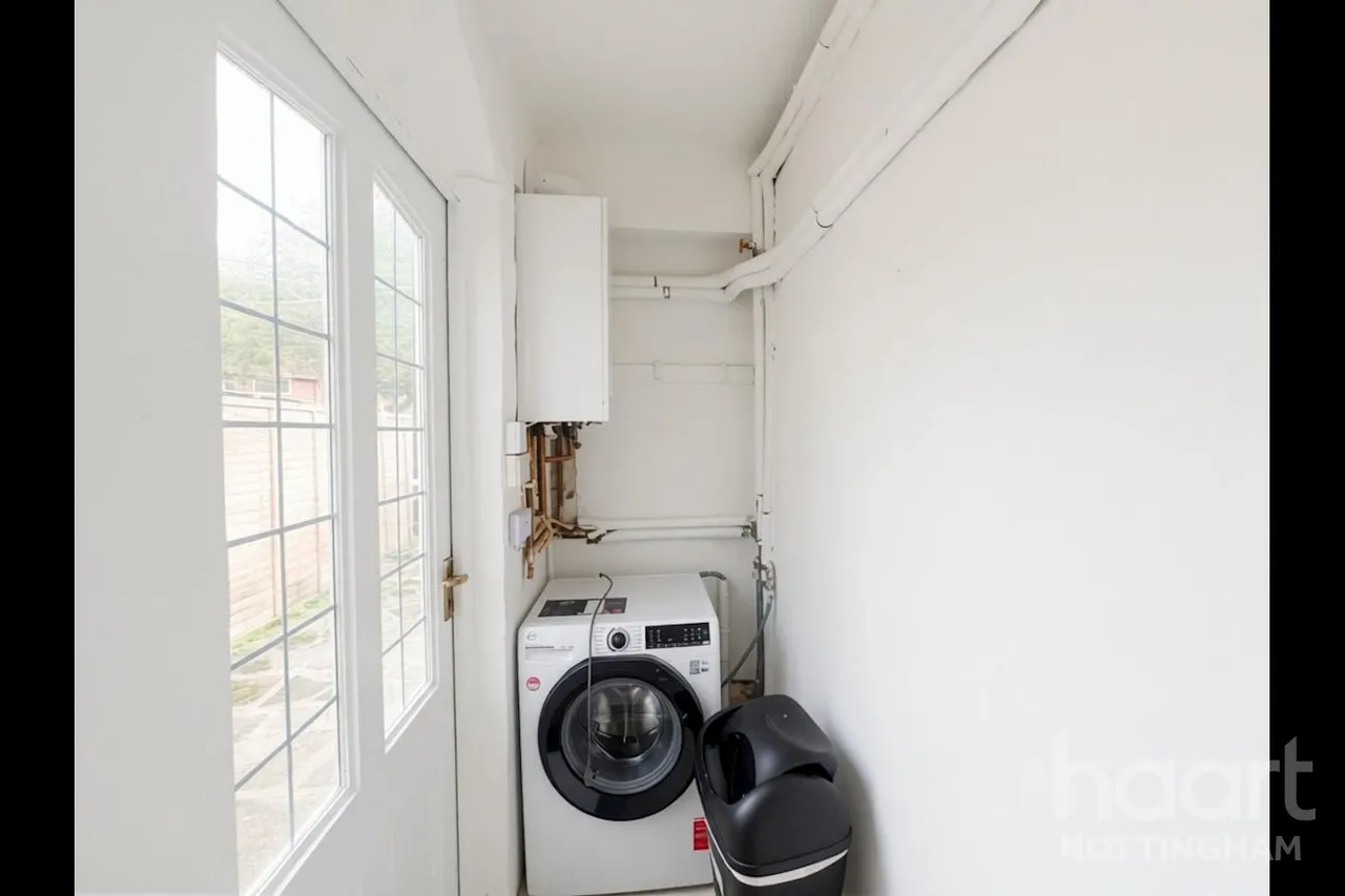 Meriden Avenue, Lenton Abbey, NG9, photo 11
