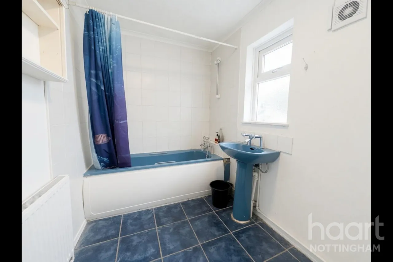 Meriden Avenue, Lenton Abbey, NG9, photo 10