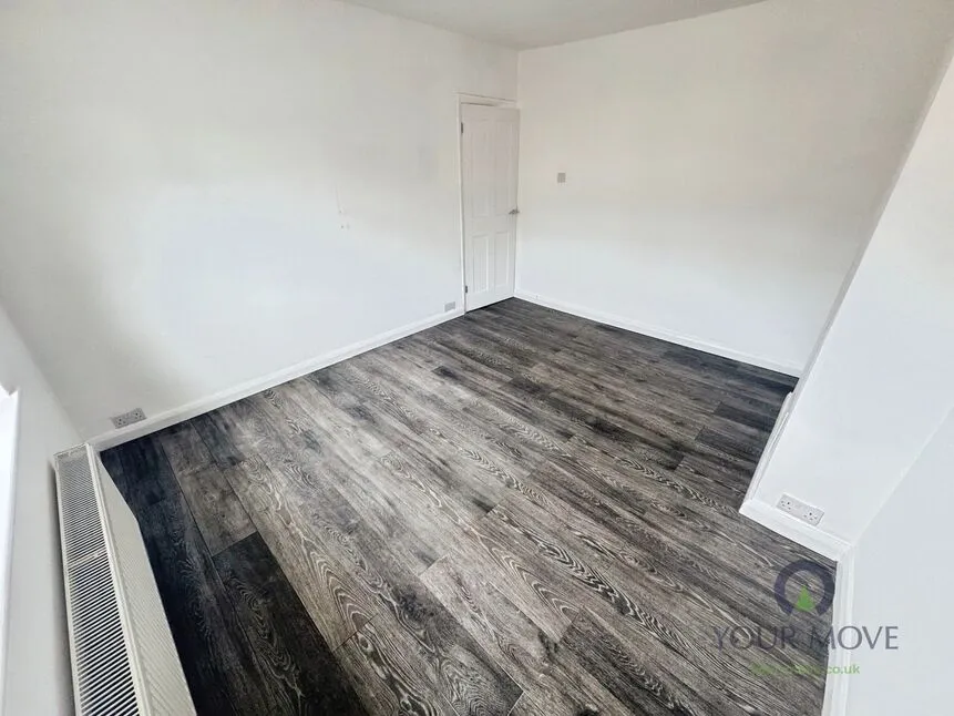 St. Leonards Place, Shirland, DE55, photo 5