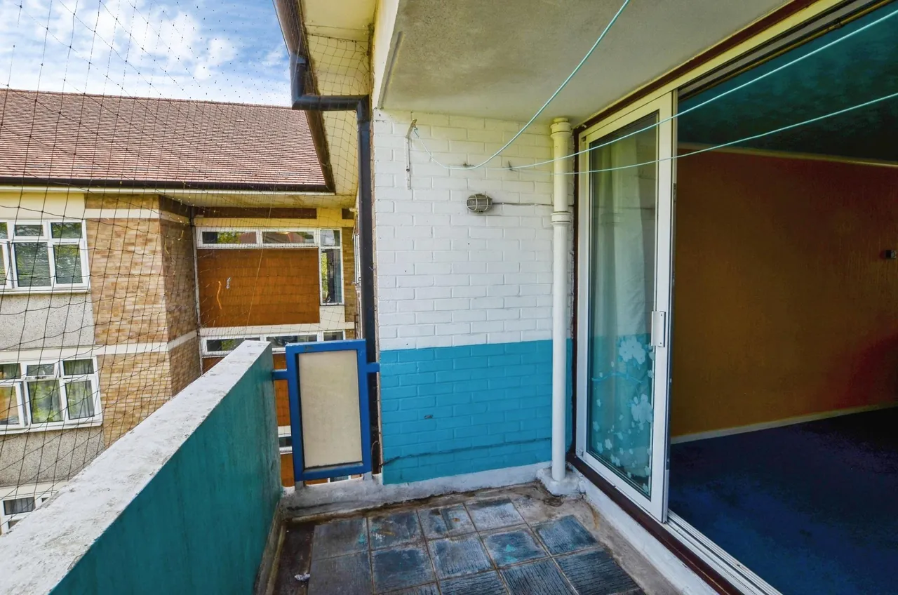 Canberra Drive, Northolt, UB5, photo 10
