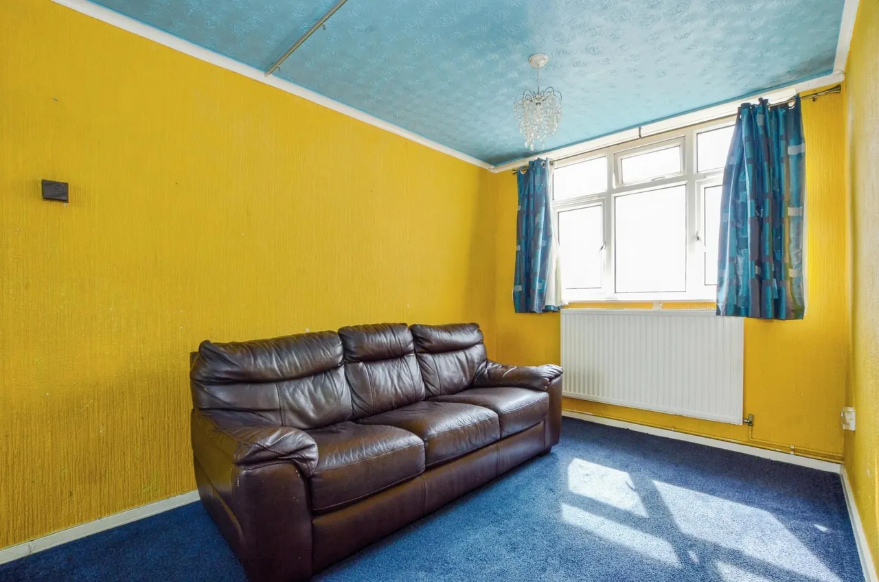 Canberra Drive, Northolt, UB5, photo 8