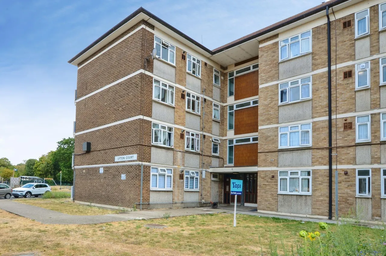 Canberra Drive, Northolt, UB5, photo 20