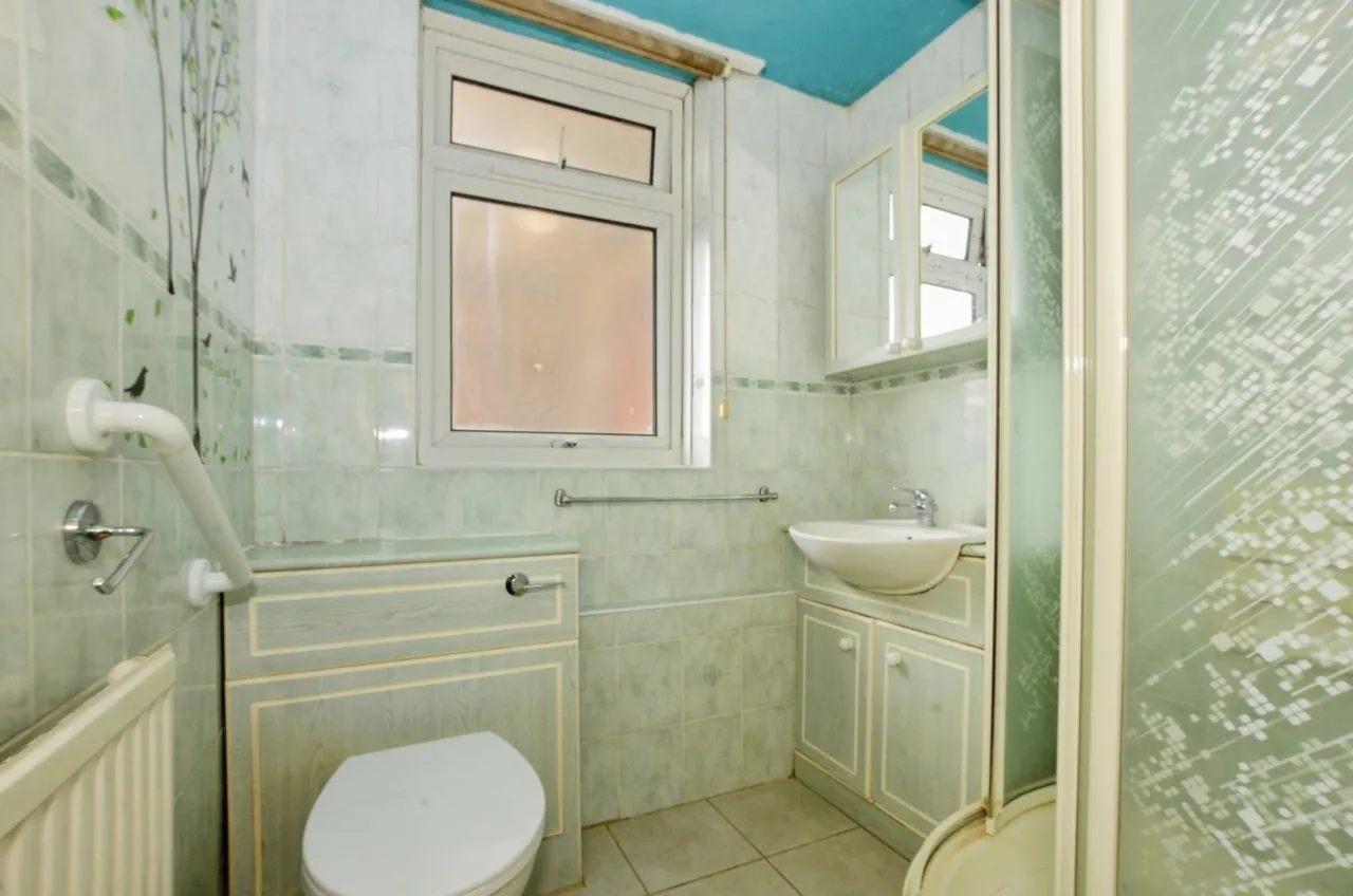 Canberra Drive, Northolt, UB5, photo 4