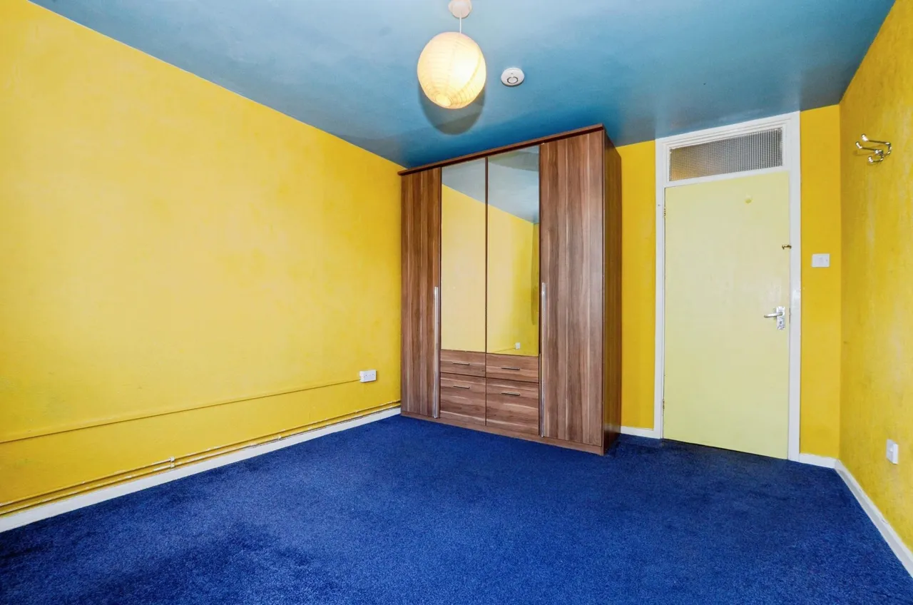 Canberra Drive, Northolt, UB5, photo 17