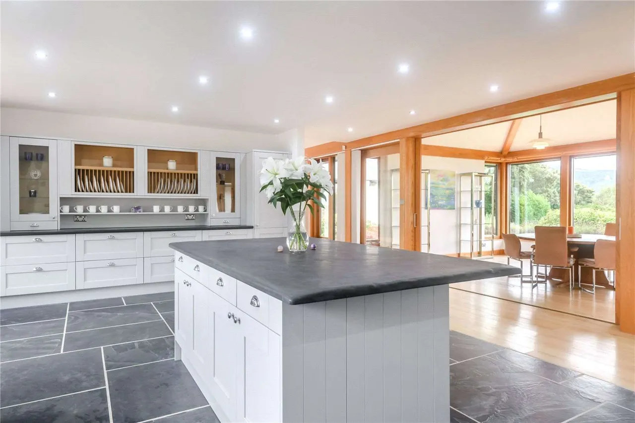 Bossington Lane, Porlock, Minehead, Somerset, TA24 8HD, photo 8