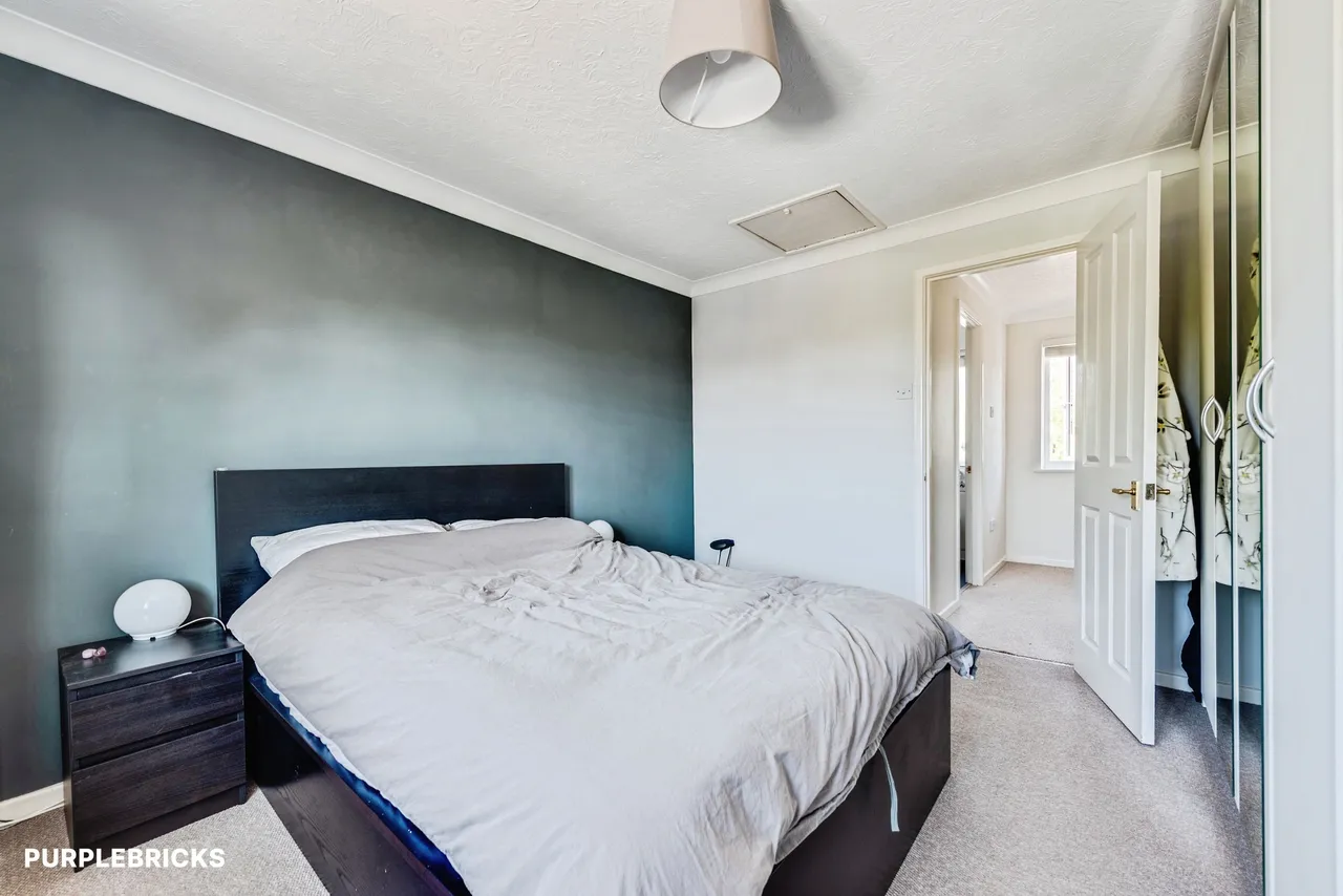 Wilkins Close, Upper Stratton, SN2, photo 8