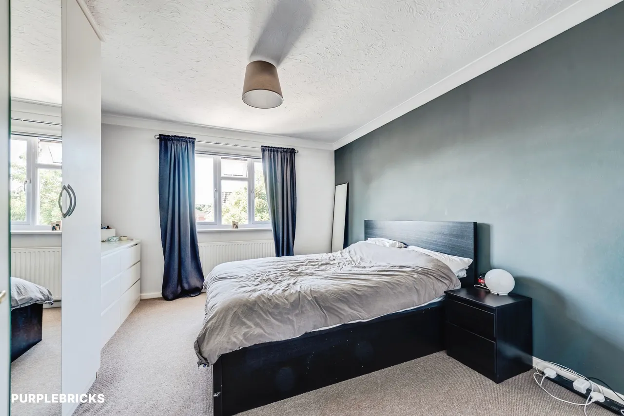 Wilkins Close, Upper Stratton, SN2, photo 9