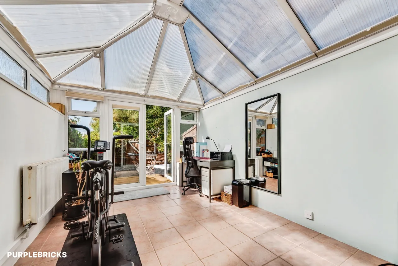 Wilkins Close, Upper Stratton, SN2, photo 3