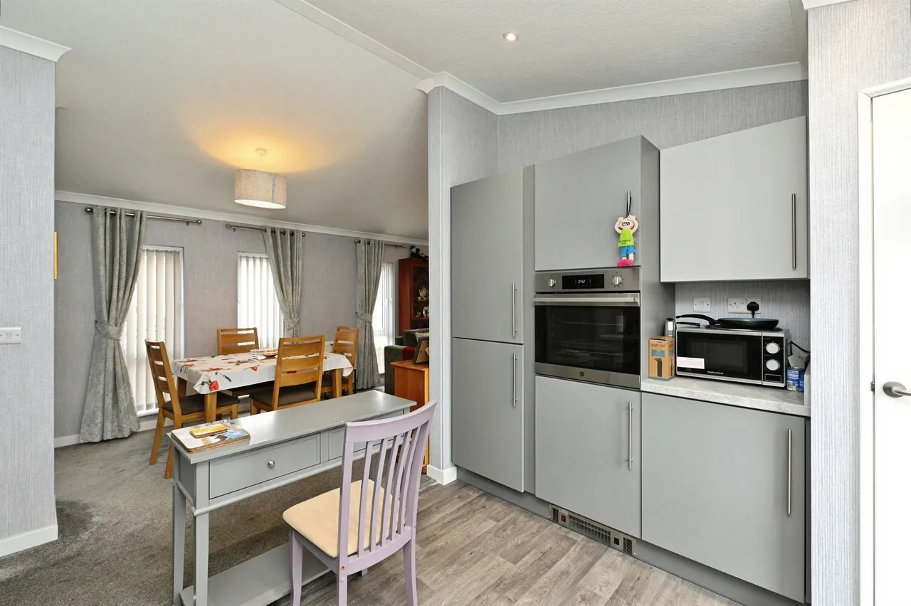 Main Road, West Winch, PE33, photo 5