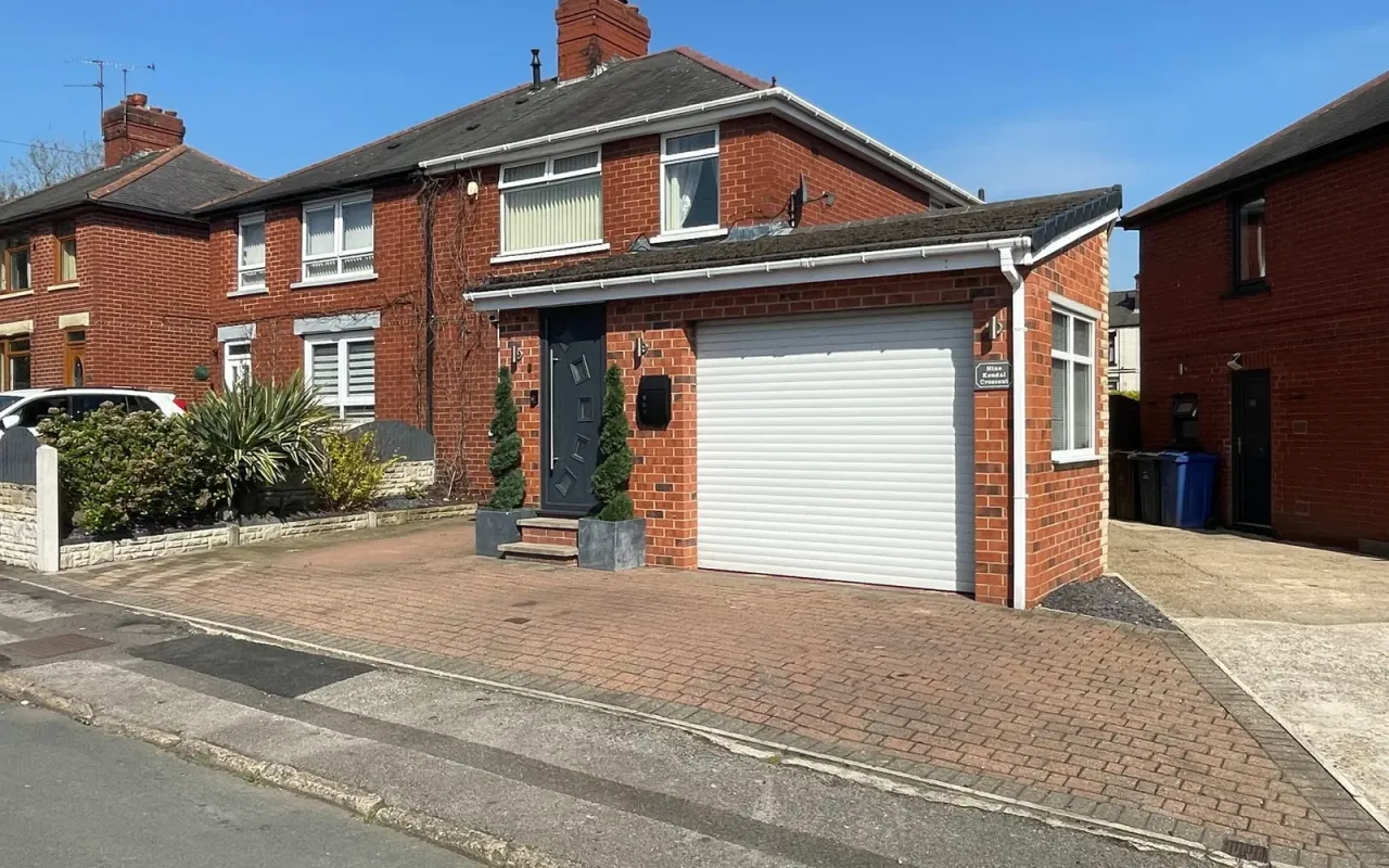3 bed house for sale — Kendal Crescent, Worsbrough Bridge, B...