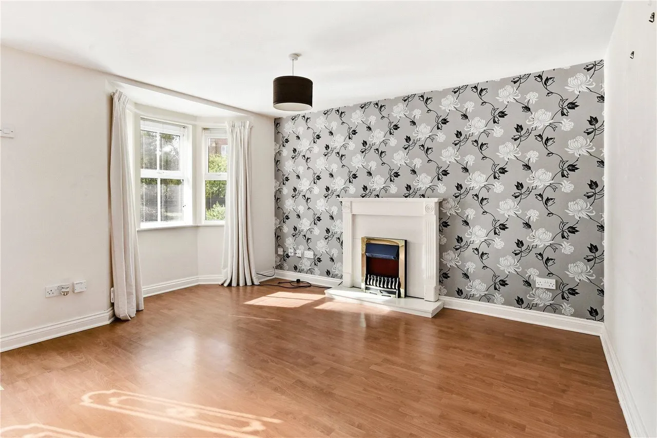 Lingfield Crescent, Stratford-upon-Avon, CV37, photo 4