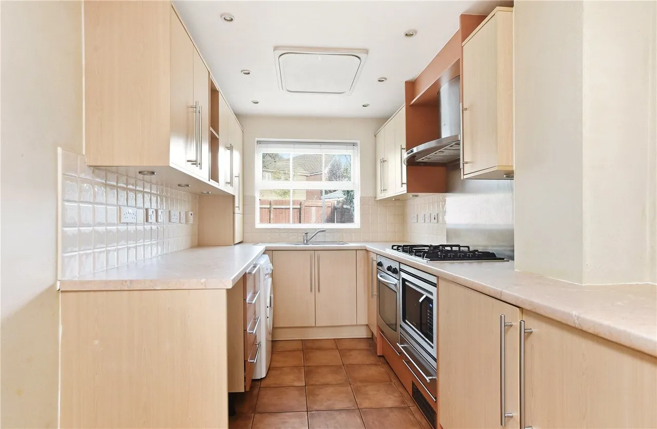 Lingfield Crescent, Stratford-upon-Avon, CV37, photo 9