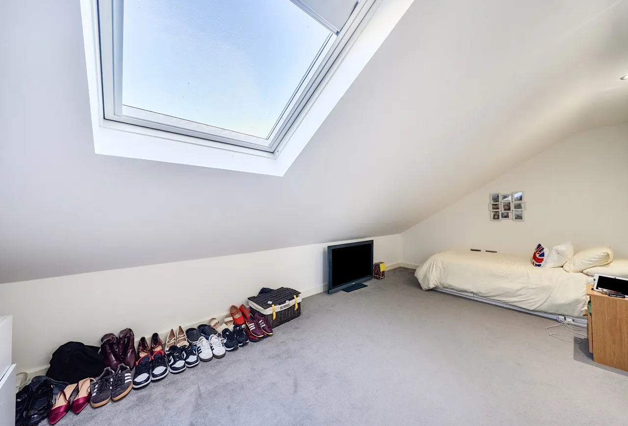 York Lane, Mitcham, CR4 1GX, photo 19