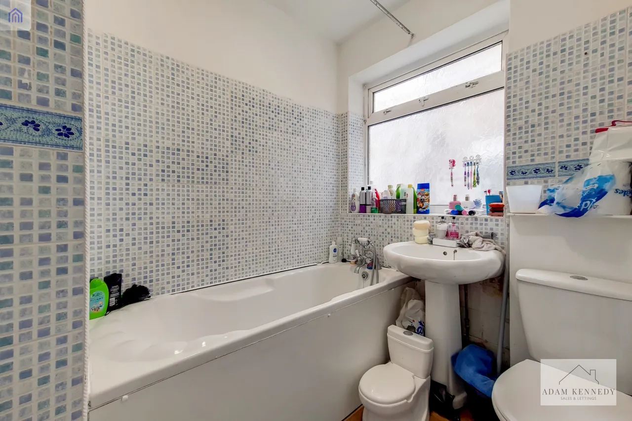 49 Sandhurst Road, Edmonton, London, N9 8BA, photo 4