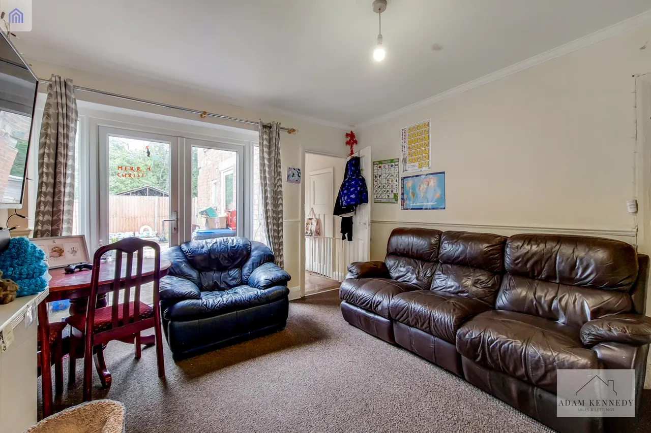 49 Sandhurst Road, Edmonton, London, N9 8BA, photo 2