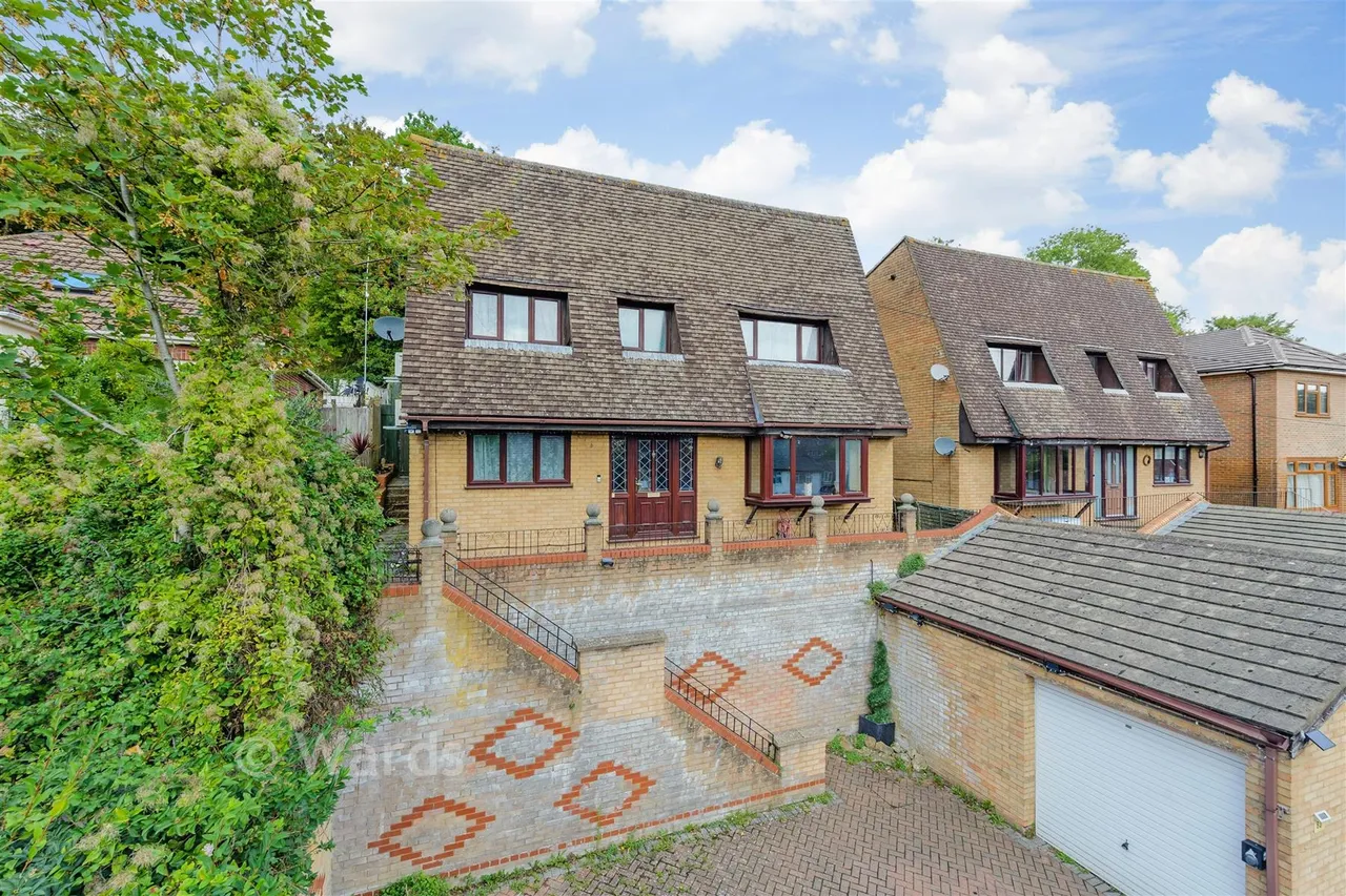5 bed house for sale, Princes Avenue, Walderslade, ME5