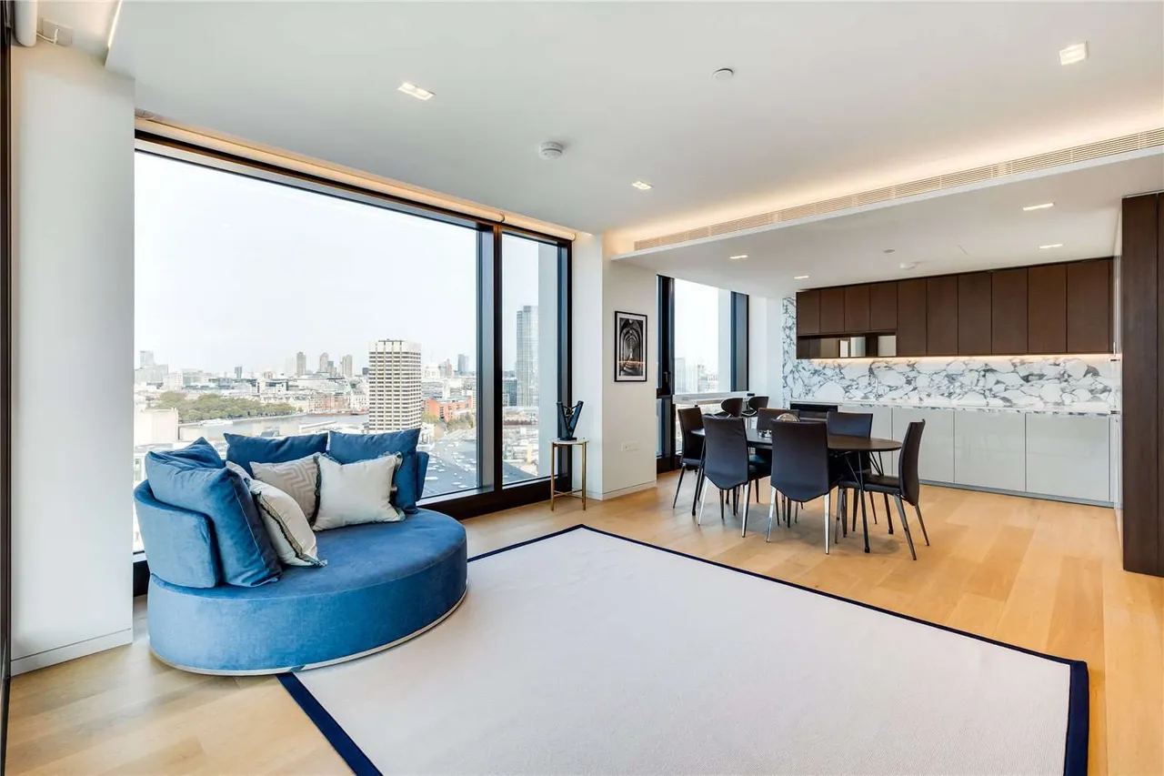 Casson Square, Southbank Place, Waterloo, London, SE1 7GY, photo 11