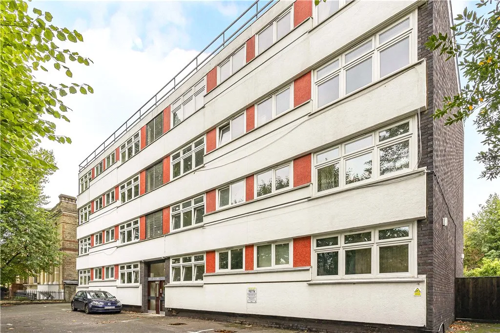 Carlton Drive, London, SW15, photo 11