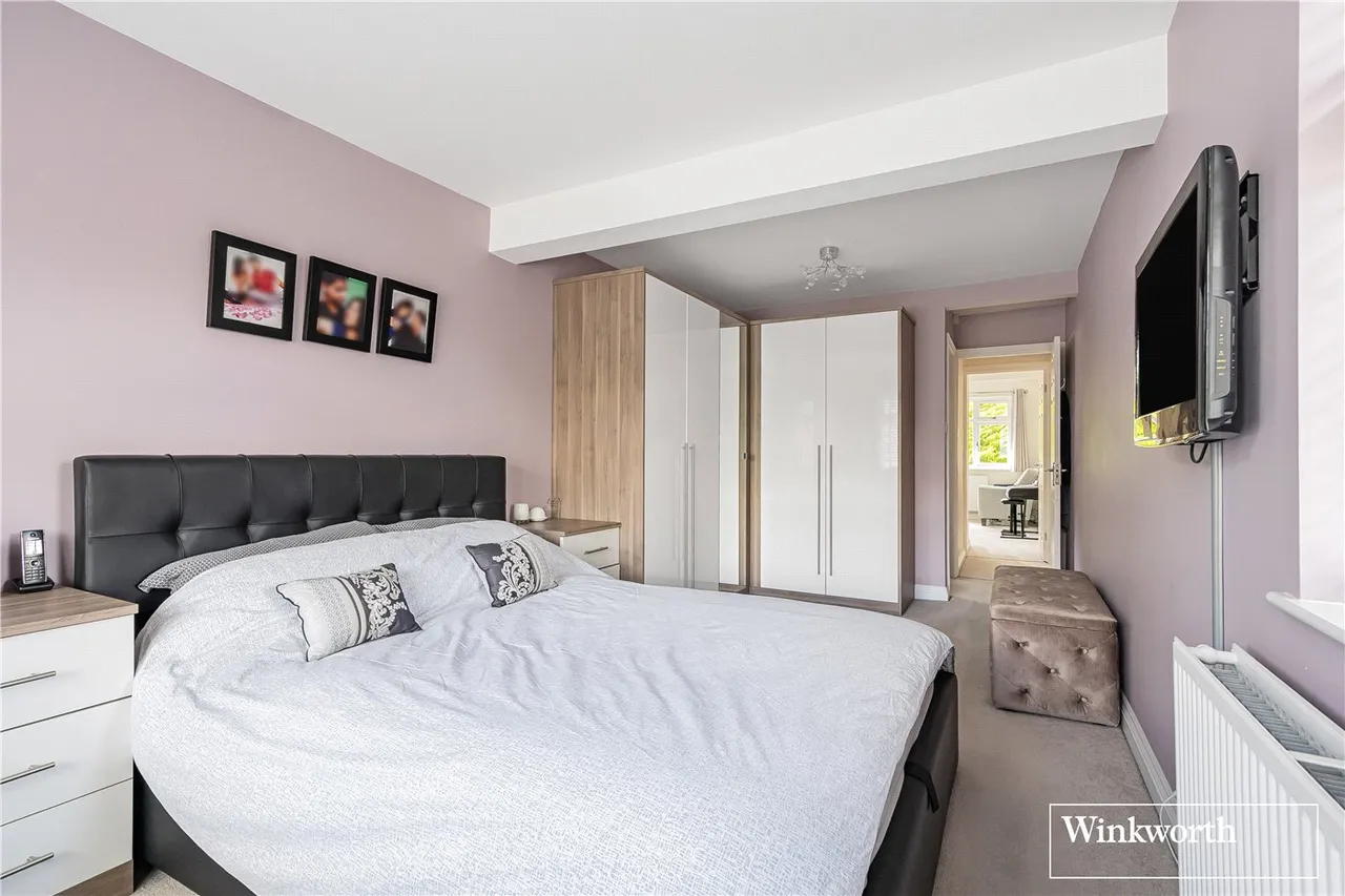 Oak Tree Close, Virginia Water, Surrey, GU25, photo 10
