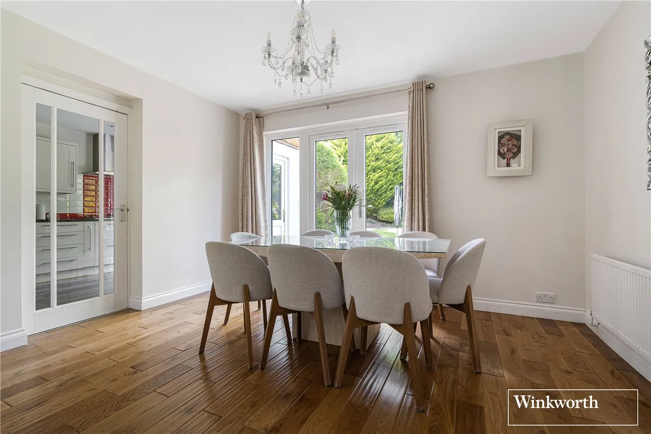 Oak Tree Close, Virginia Water, Surrey, GU25, photo 2
