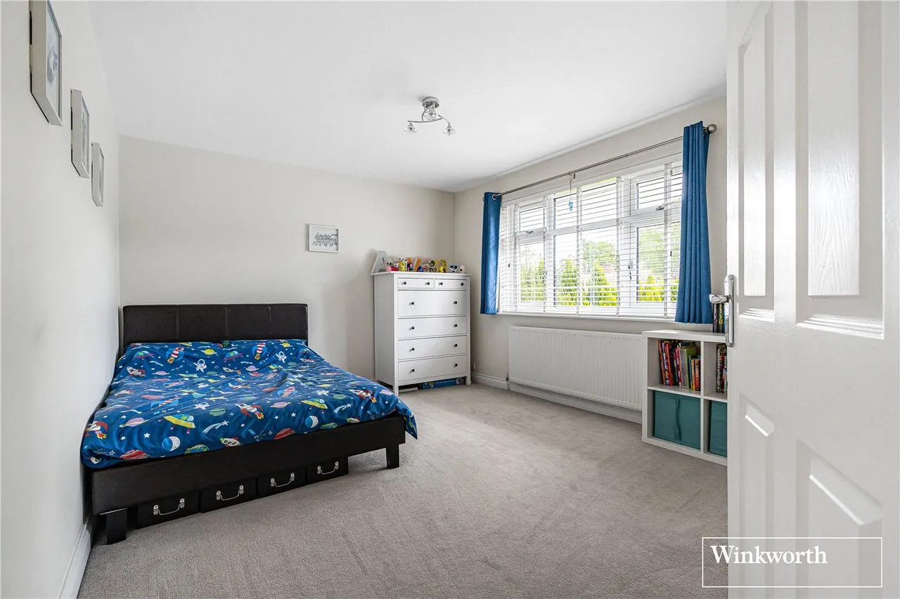 Oak Tree Close, Virginia Water, Surrey, GU25, photo 12