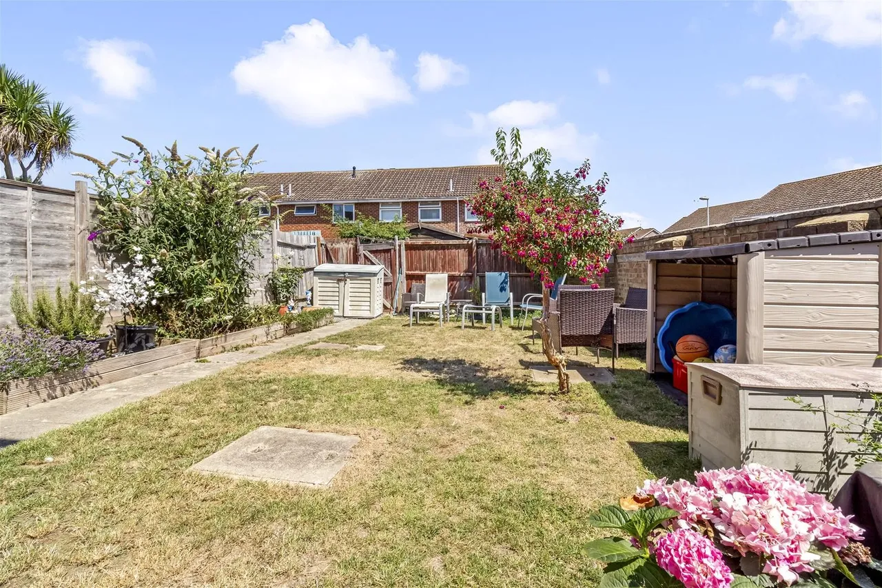 Montreal Way, West Durrington, Worthing, photo 13