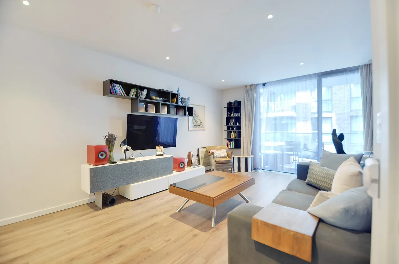 Apartment 102, Catalina House, London, photo 9