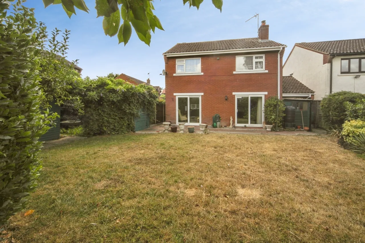 Farm Meadow, School Road, Elmswell, Bury St. Edmunds, IP30, photo 6