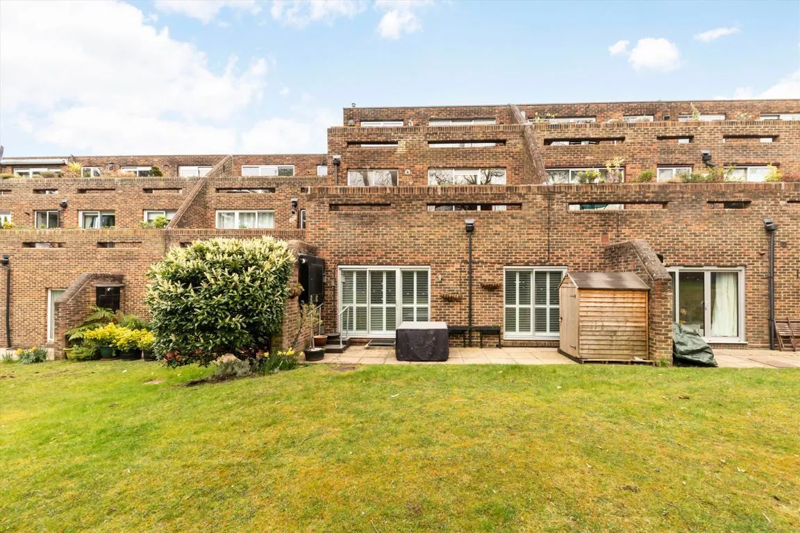 2 bed property for sale, Stroudwater Park, Weybridge, KT13