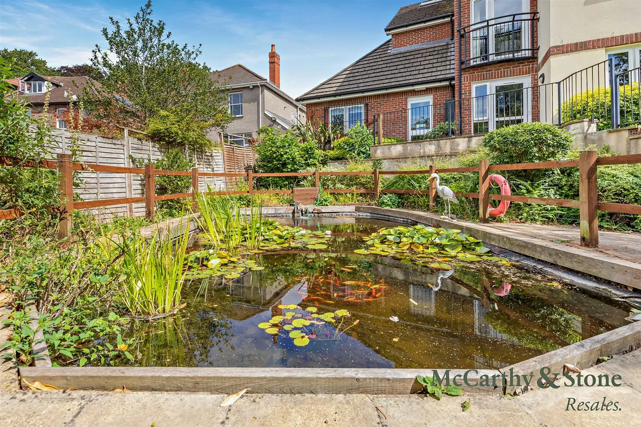Overnhill Road, Downend, BS16, photo 2