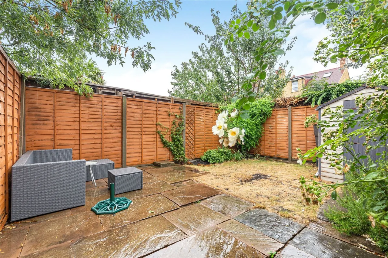 Mitcham Lane, Furzedown, photo 11