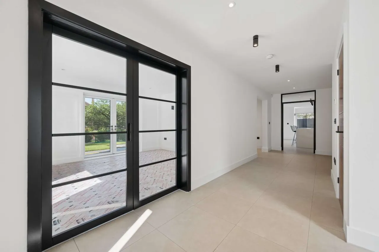 Stanneylands Road, Wilmslow, SK9, photo 10