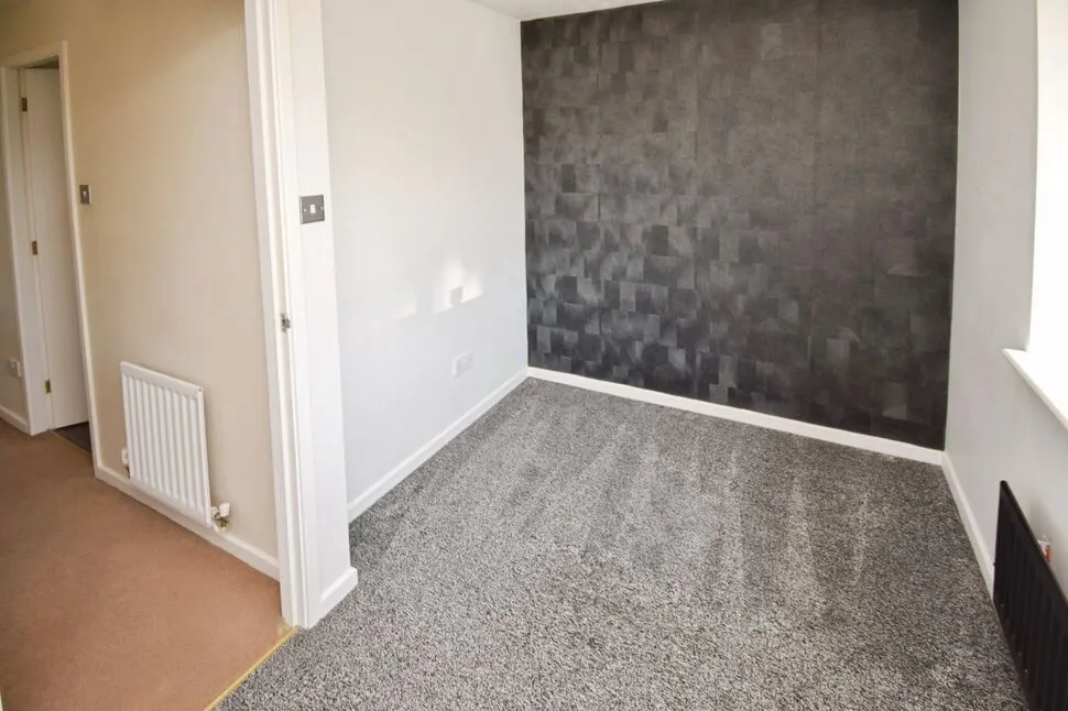 Moore Close, Longford, West Midlands, CV6, photo 7