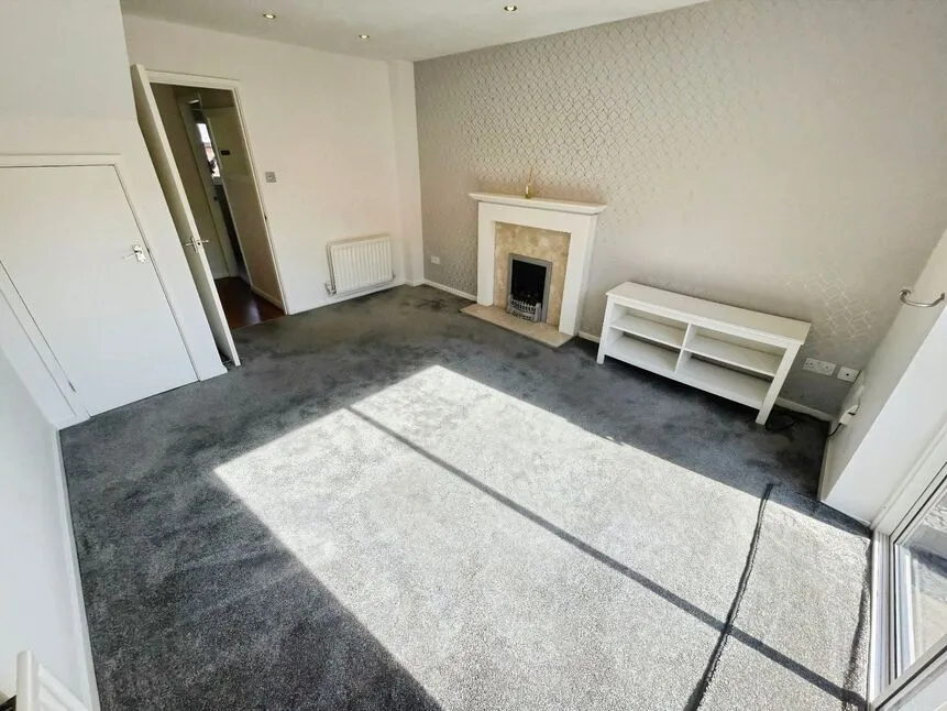 Moore Close, Longford, West Midlands, CV6, photo 8