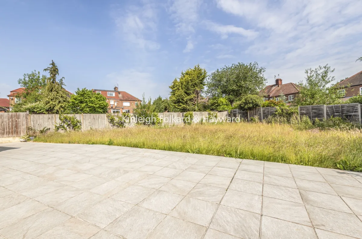 Saddlescombe Way, London, N12, photo 5