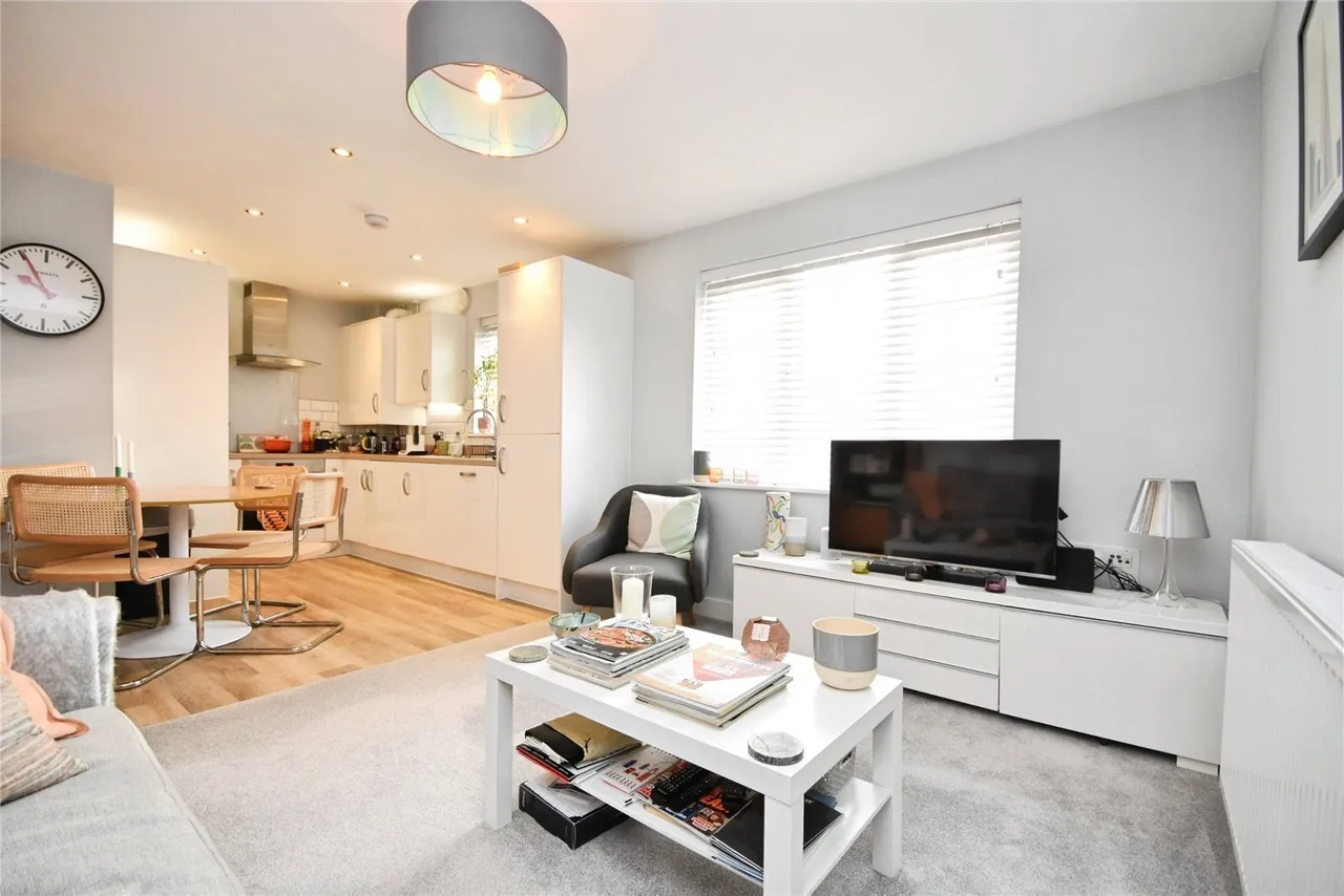2 bed flat for sale — Henderson Way, Witham, Essex, CM8