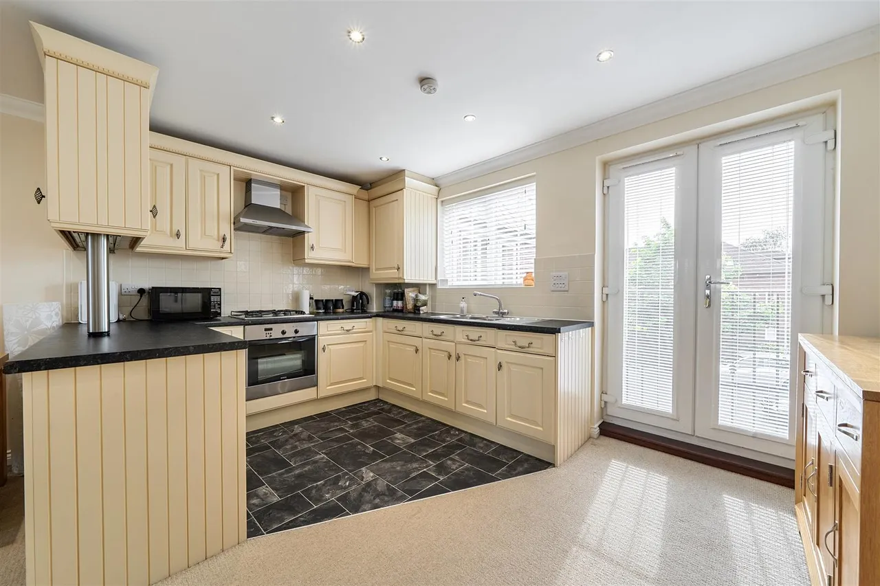 Havelock Road, Warsash, photo 6